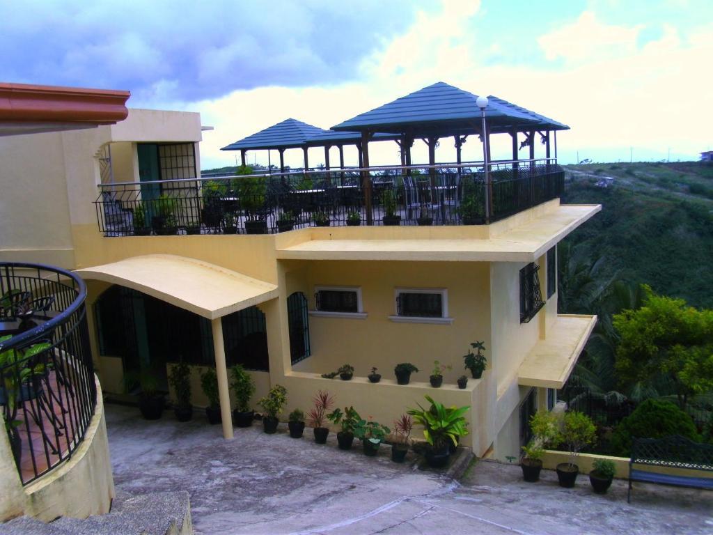 Royal Taal Inn Tagaytay City Екстер'єр фото