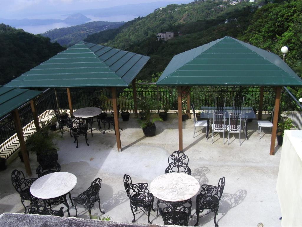 Royal Taal Inn Tagaytay City Екстер'єр фото