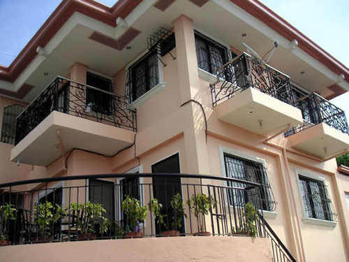 Royal Taal Inn Tagaytay City Екстер'єр фото