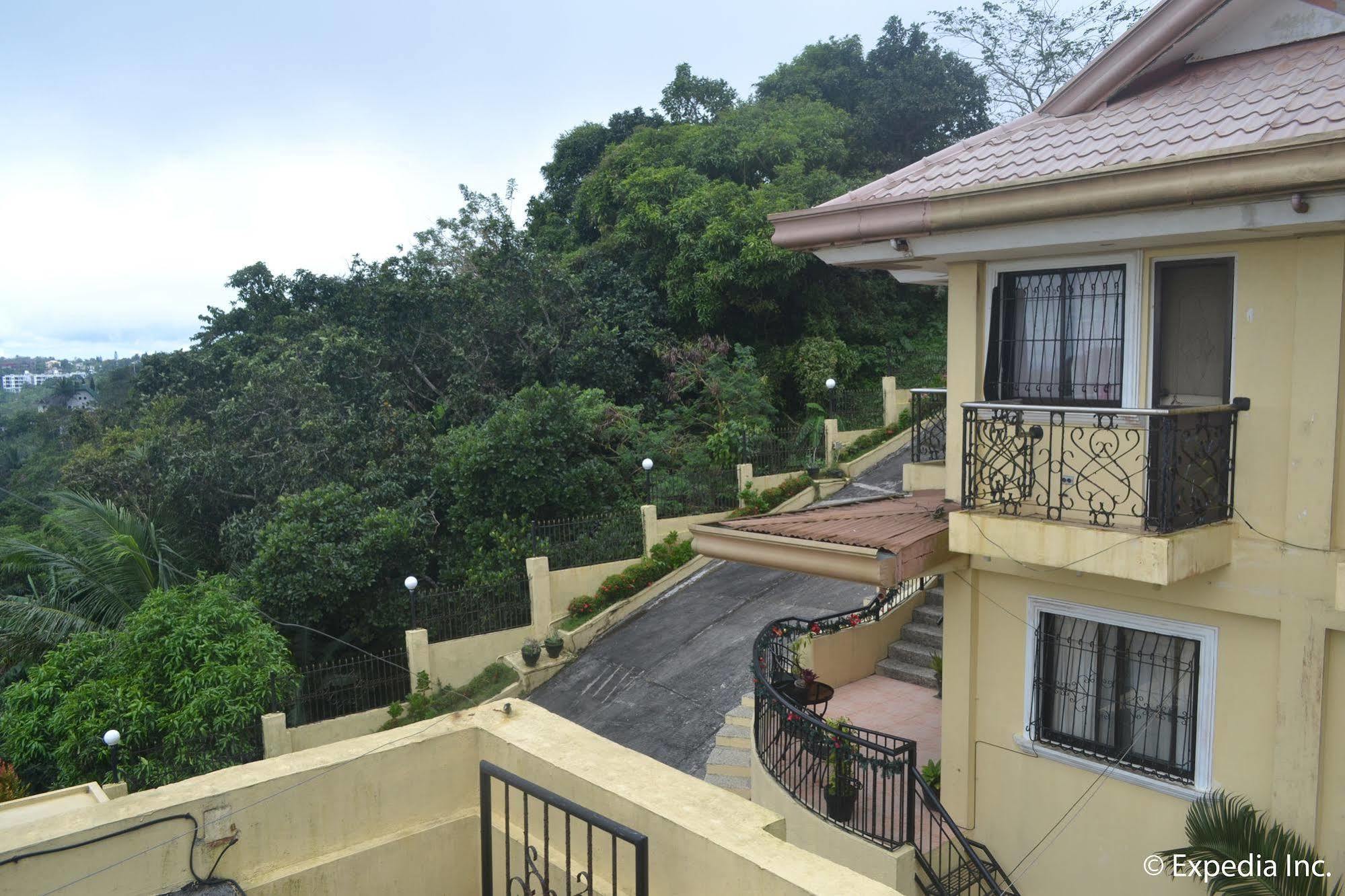 Royal Taal Inn Tagaytay City Екстер'єр фото