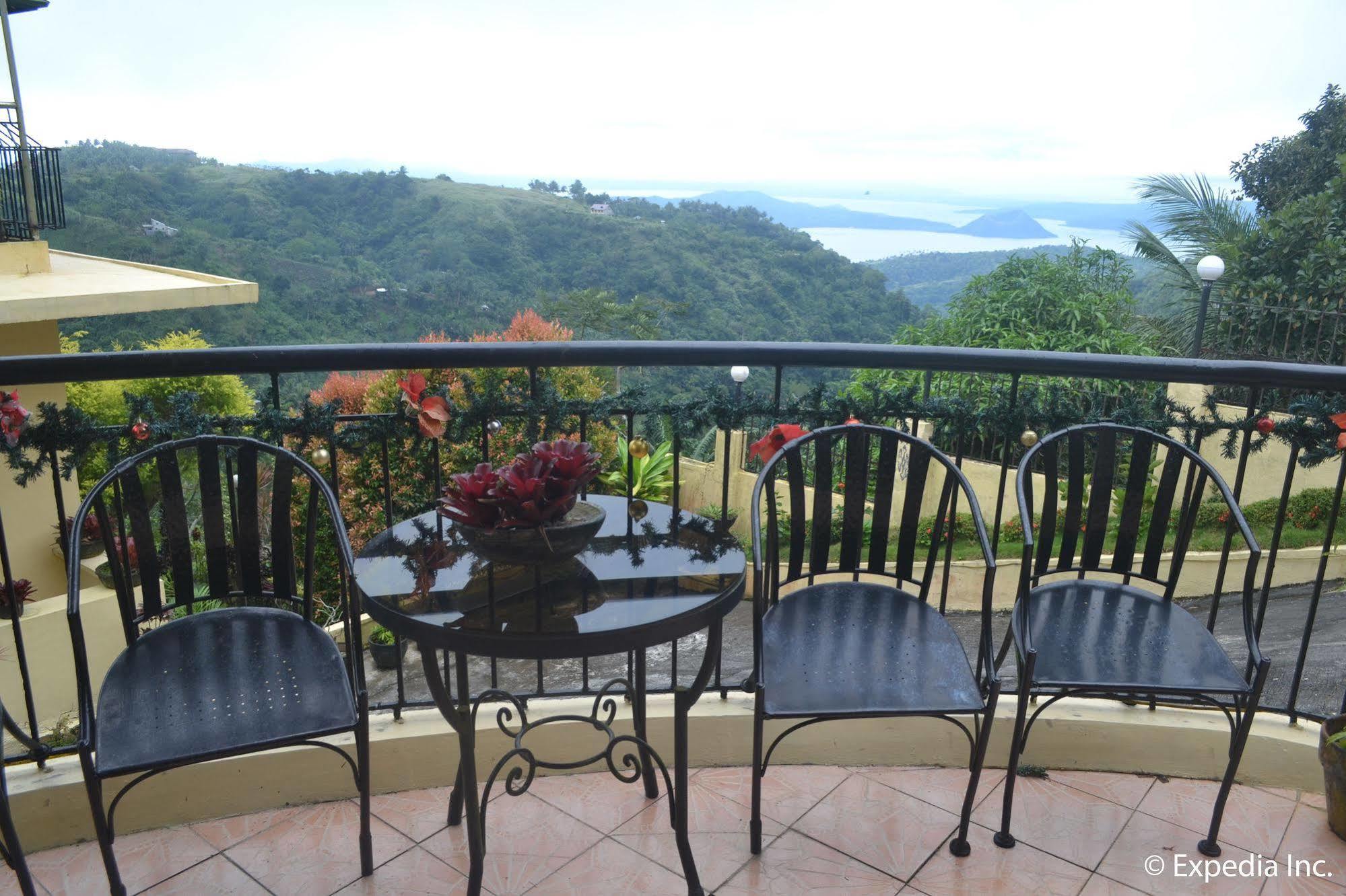Royal Taal Inn Tagaytay City Екстер'єр фото
